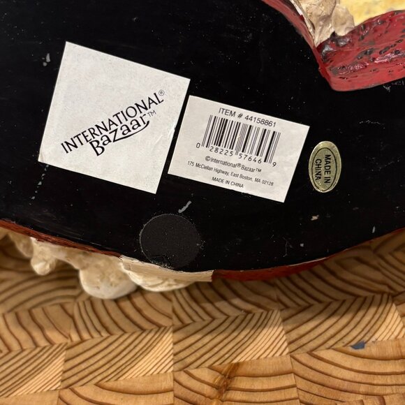 Santa Claus Christmas Bottle Holder Fun Novelty Gift Idea - Picture 8 of 11